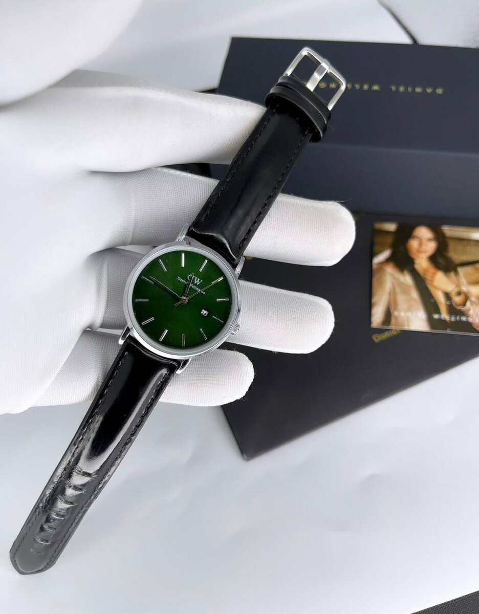 MONTRE LUXE FEMME  DW