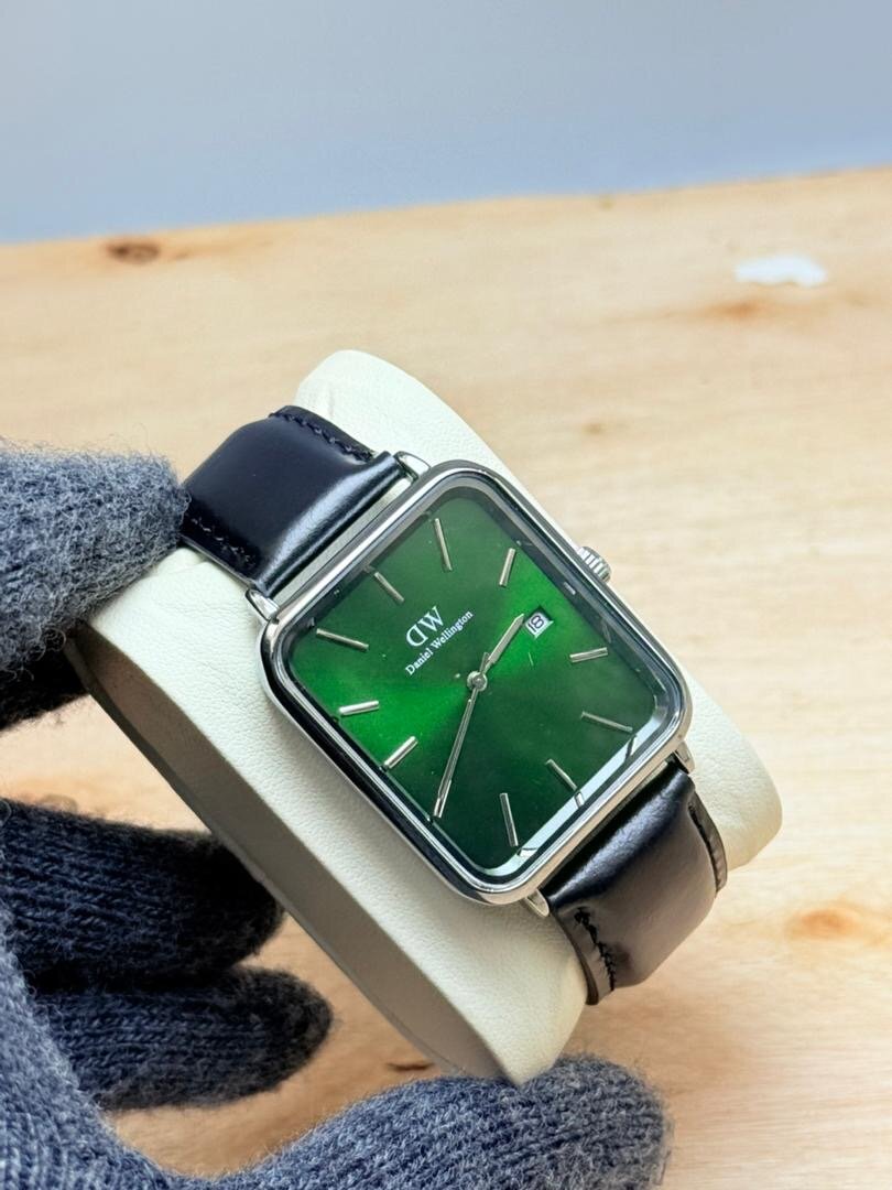 Montre élégante DW