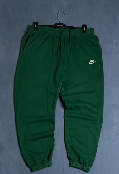 Nike sweat pants size : waist L/XL /length 40 
