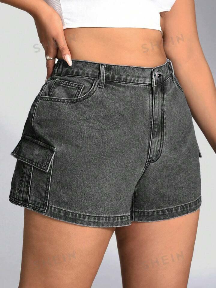 Flap pocket shorts