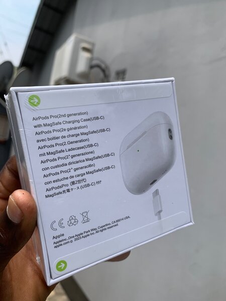 Apple AirPods Pro 2