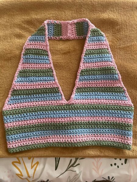 Top en crochet coloré