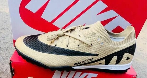 Chaussures de football Nike Zoom