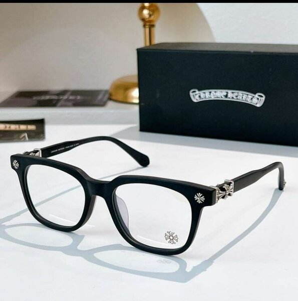 Lunettes de soleil Chrome Hearts noir