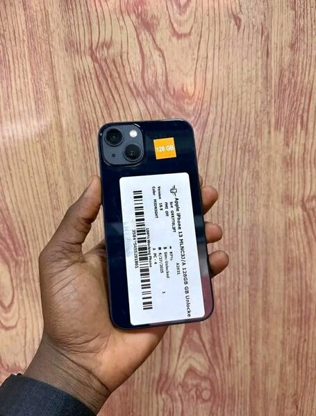 iPhone 13 128GB Noir Débloqué