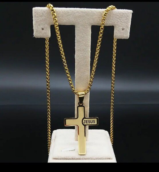 Collier Croix Dorée "Jesus"