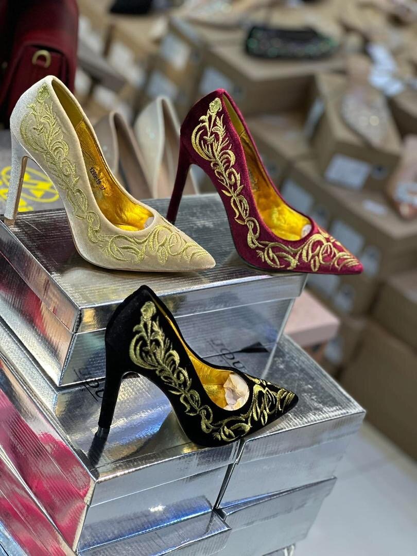 Escarpins élégants brodés femme