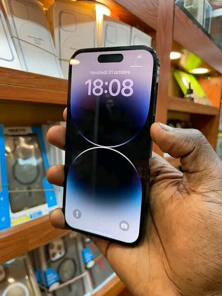 iPhone 14 Pro 256 Go Noir