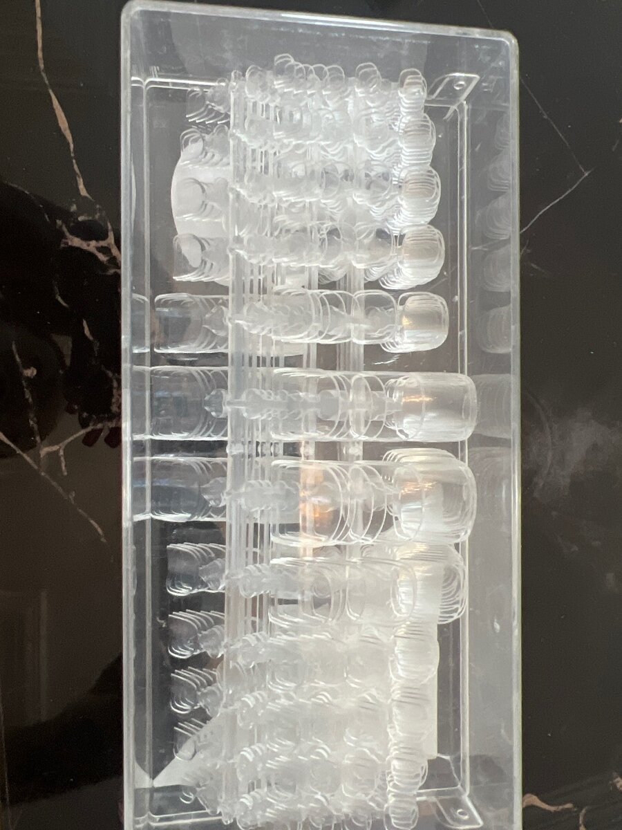 Faux ongles pour les pied