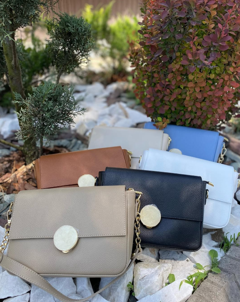 сумки разных цветов