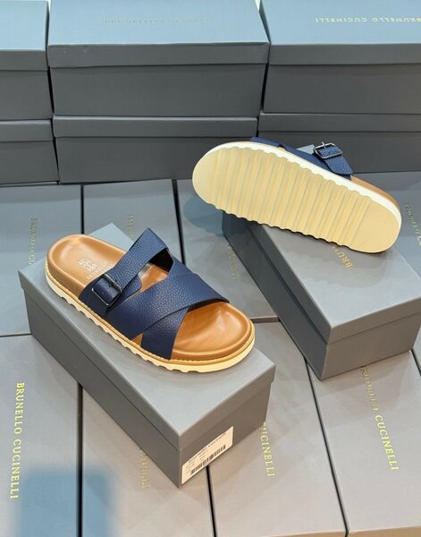 Sandales en cuir bleu