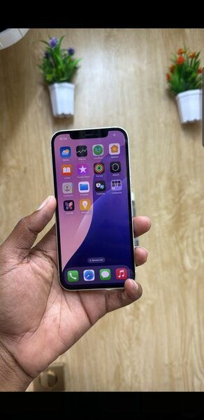 iPhone 12simple cuasi neuf