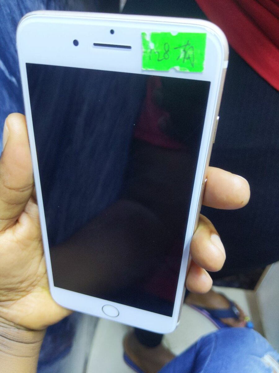 Pre-owned iphone 7plus