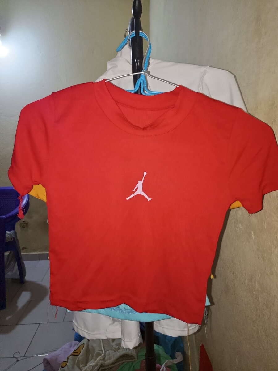 Crop top avec manche