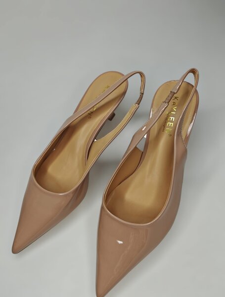 Escarpins à bride arrière élégants