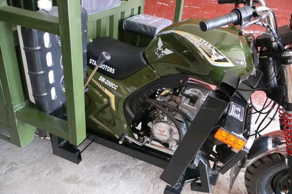 Tricycle cargo 200cc Stark Motors