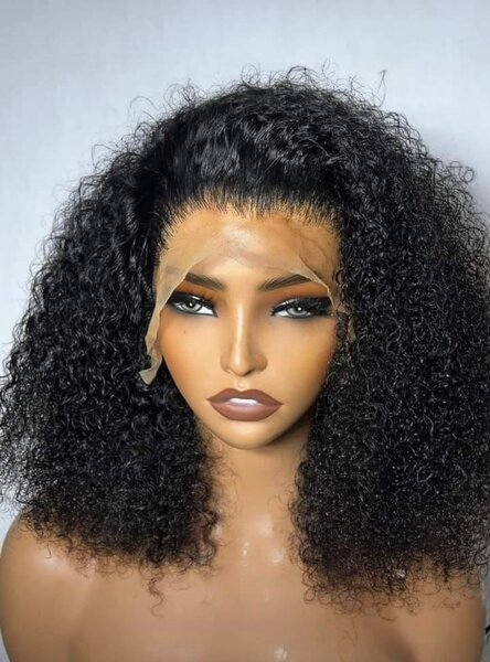 Perruque Bouclée en Dentelle