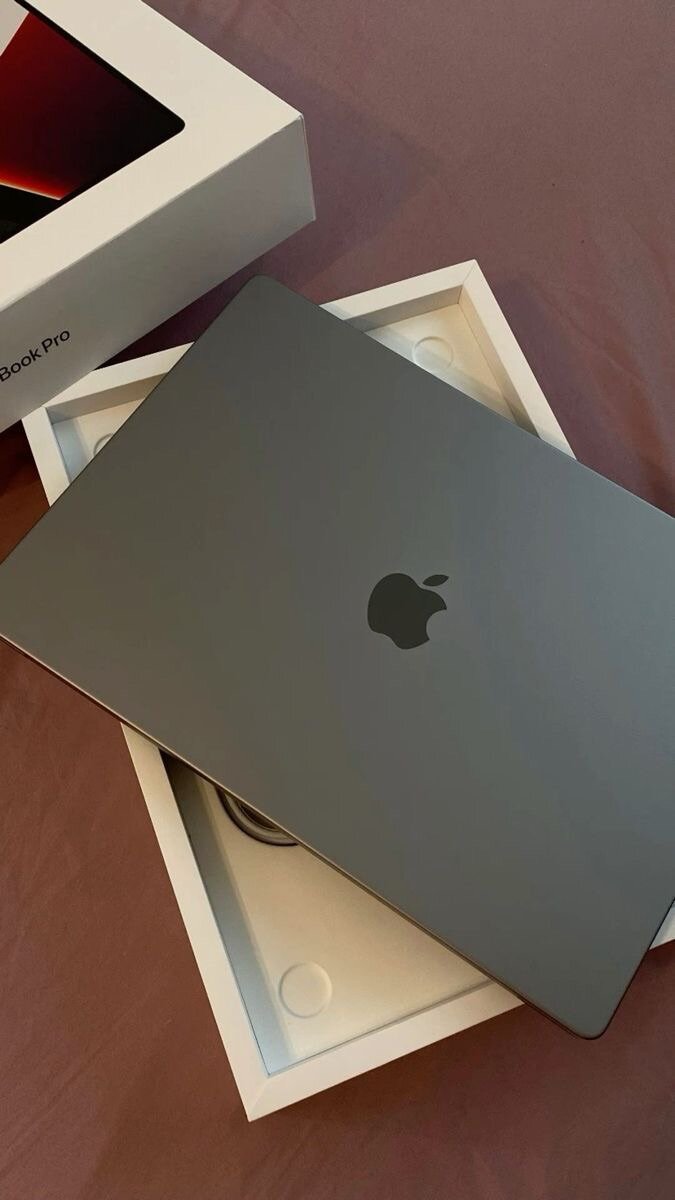 MacBook Pro 14'' 2023 - Neuf