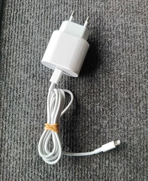 Chargeur diPhone original