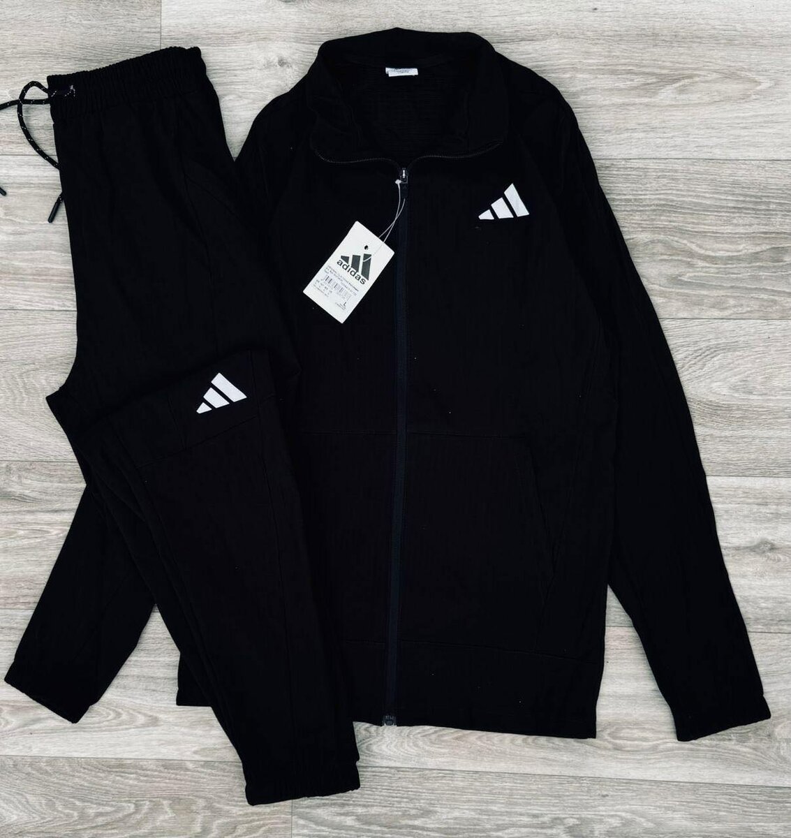 Costumes de survêtement sport