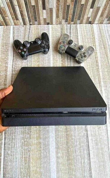 Console Sony PS4 Slim 1TB