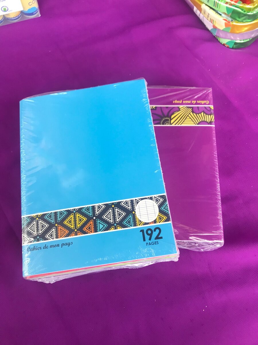 Cahier Coloré 192 Pages