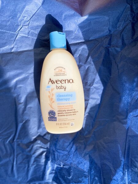 Aveeno baby cleansing therapy