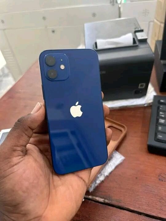 iPhone 12 Bleu 64GB