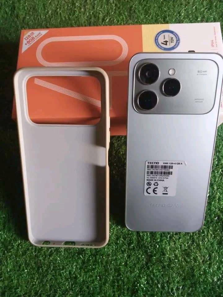Techno Camon 40