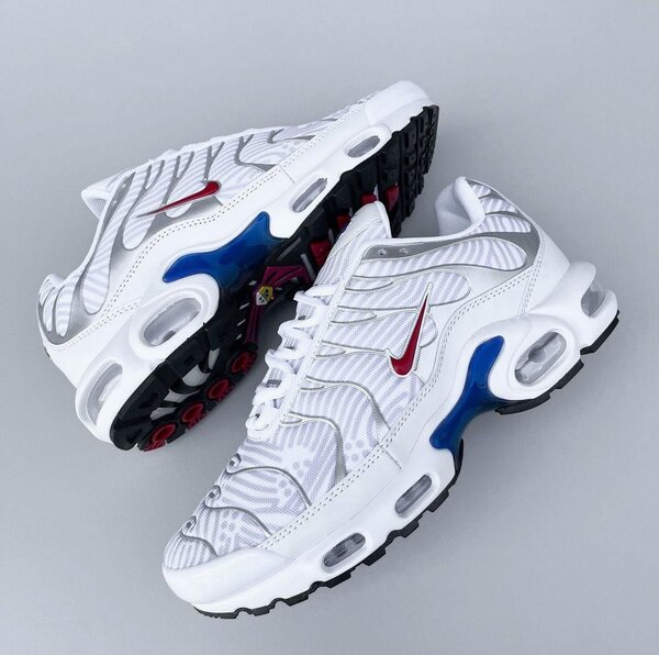 BASKET NIKE TN