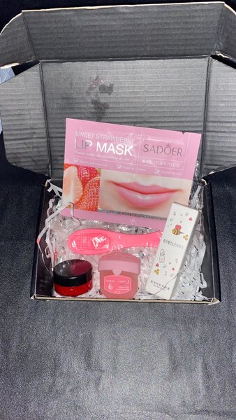 Lip Care Kit