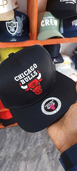Casquettes neuves