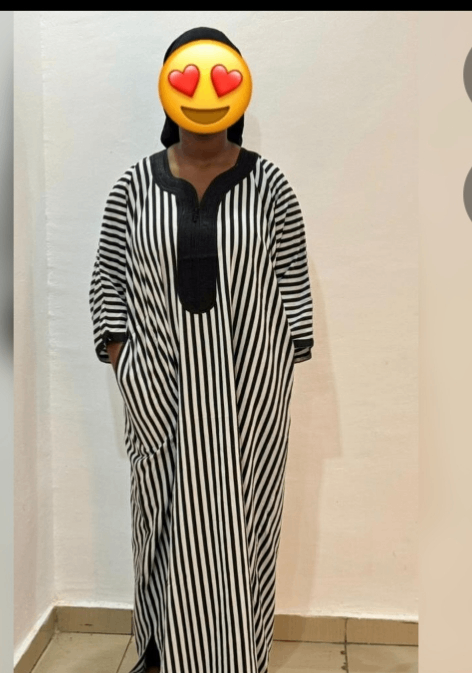 Robe Caftan Rayée Élégante