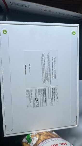 Apple Air M3 chip 16gb 512ssd