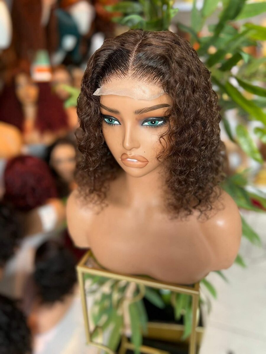 Perruque longueur 12