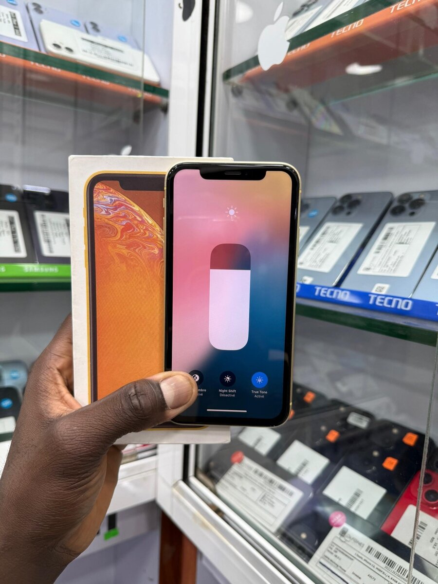 iPhone XR Jaune 64Go