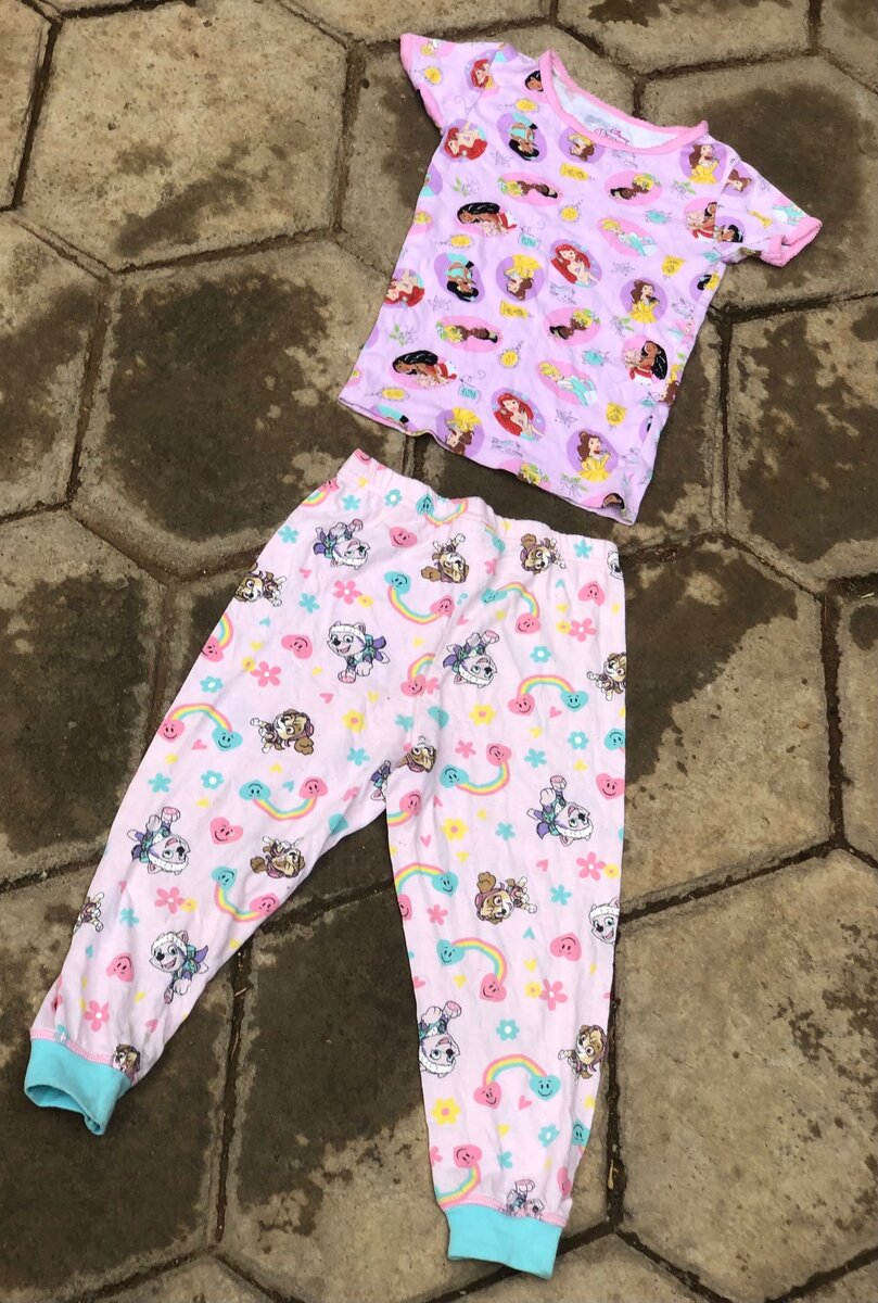 Kids pajamas