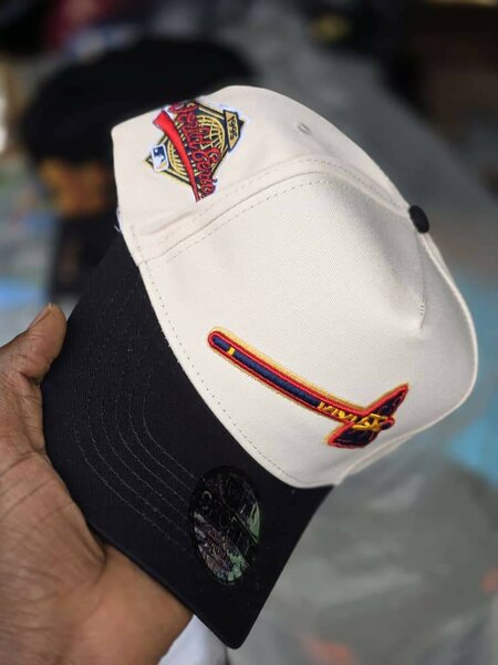 Casquette brodée rétro chic