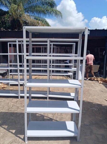 Étagère métallique à 5 niveaux