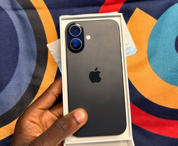 iPhone 16 (fresh in boxed)