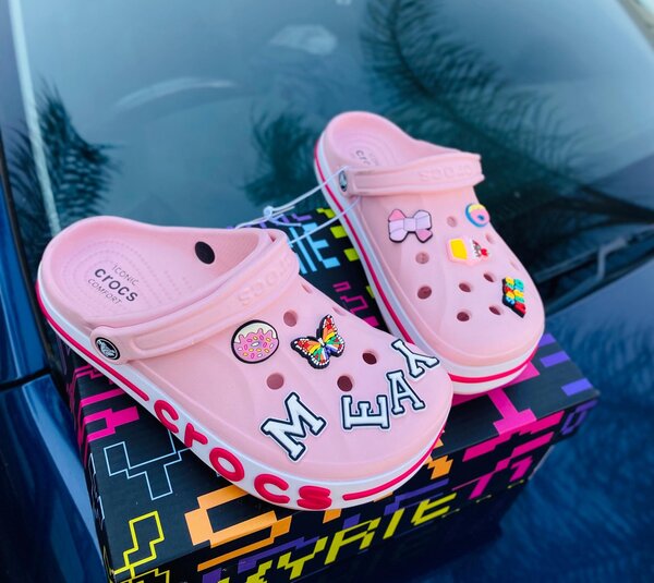Bayaband Crocs