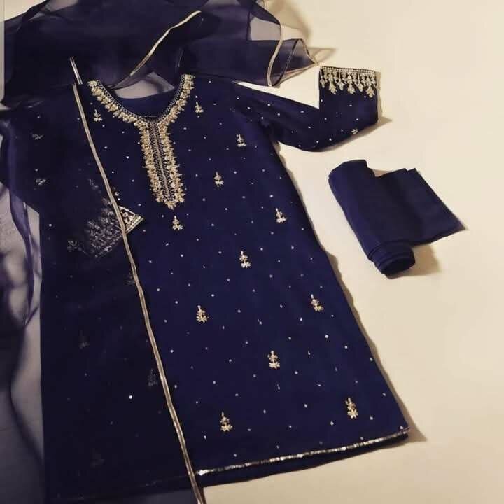 Ladies 3pc stitched beautiful fancy wear