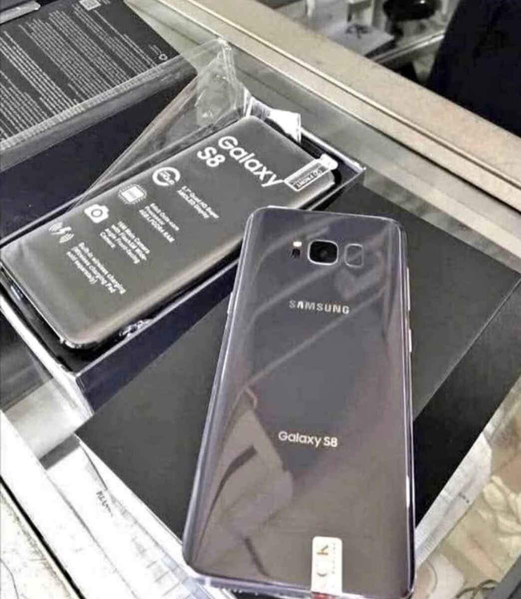 Samsung Galaxy S8 Smartphone