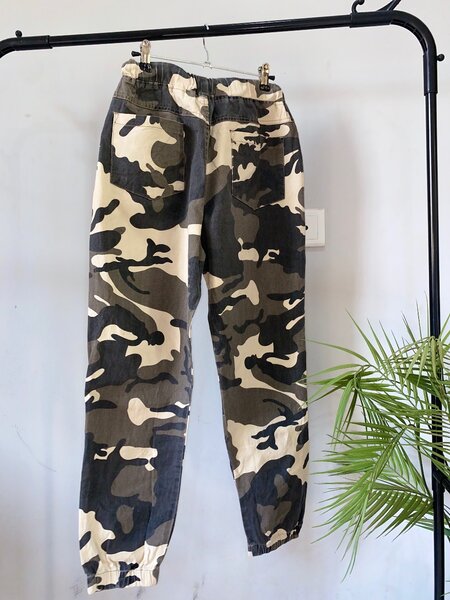 Unisex camo cargo pant