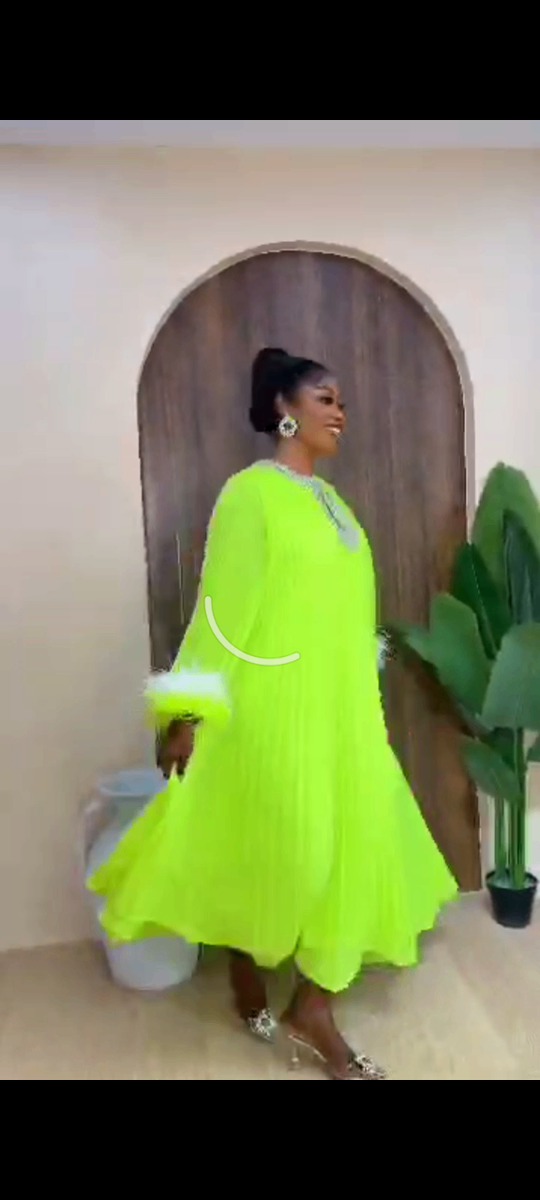 Robe longue plissée fluorescente