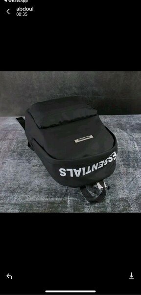Sac à dos noir "Essentials"