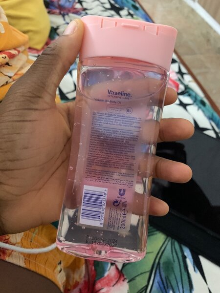 Huile corporelle Vaseline B3