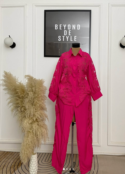 CLASSY LACE DETAIL TWO PIECE SET