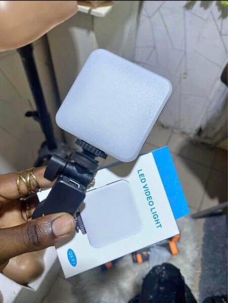 Lumière Vidéo LED Compacte