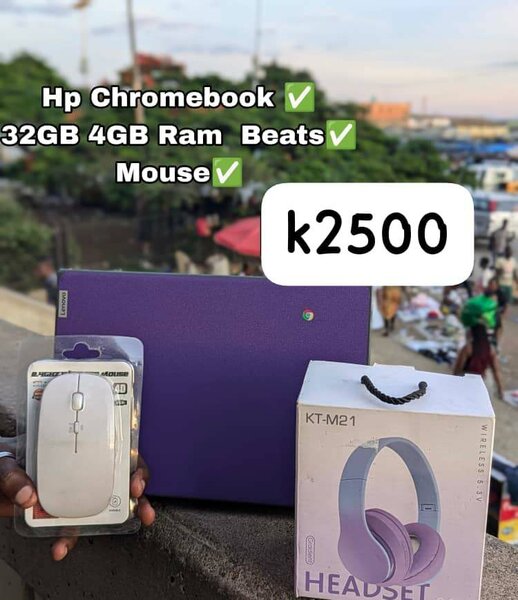 CHROMEBOOK  + FREE BEATS AND A MOUSE ALL